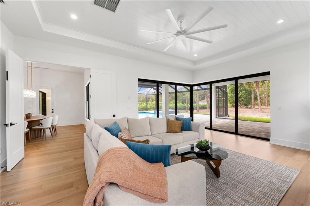 Naples, Florida, 34105, United States, 4 Bedrooms Bedrooms, ,5 BathroomsBathrooms,Residential,For Sale,1991548