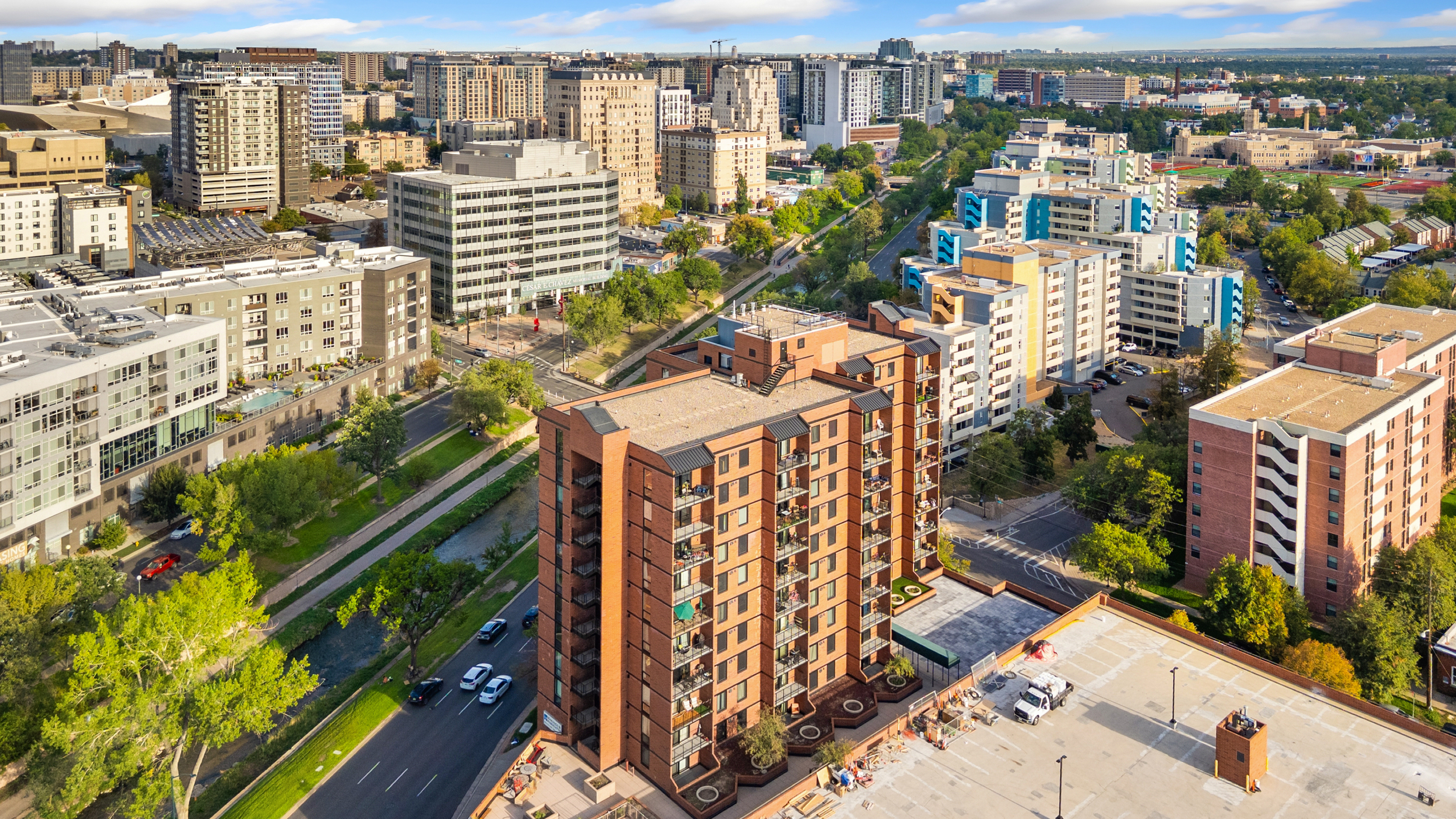  Rare West-Facing Corner Unit - 物件實景