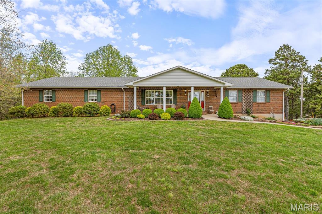 Farmington, Missouri, 63640, United States, 4 Bedrooms Bedrooms, ,3 BathroomsBathrooms,Residential,For Sale,1941808
