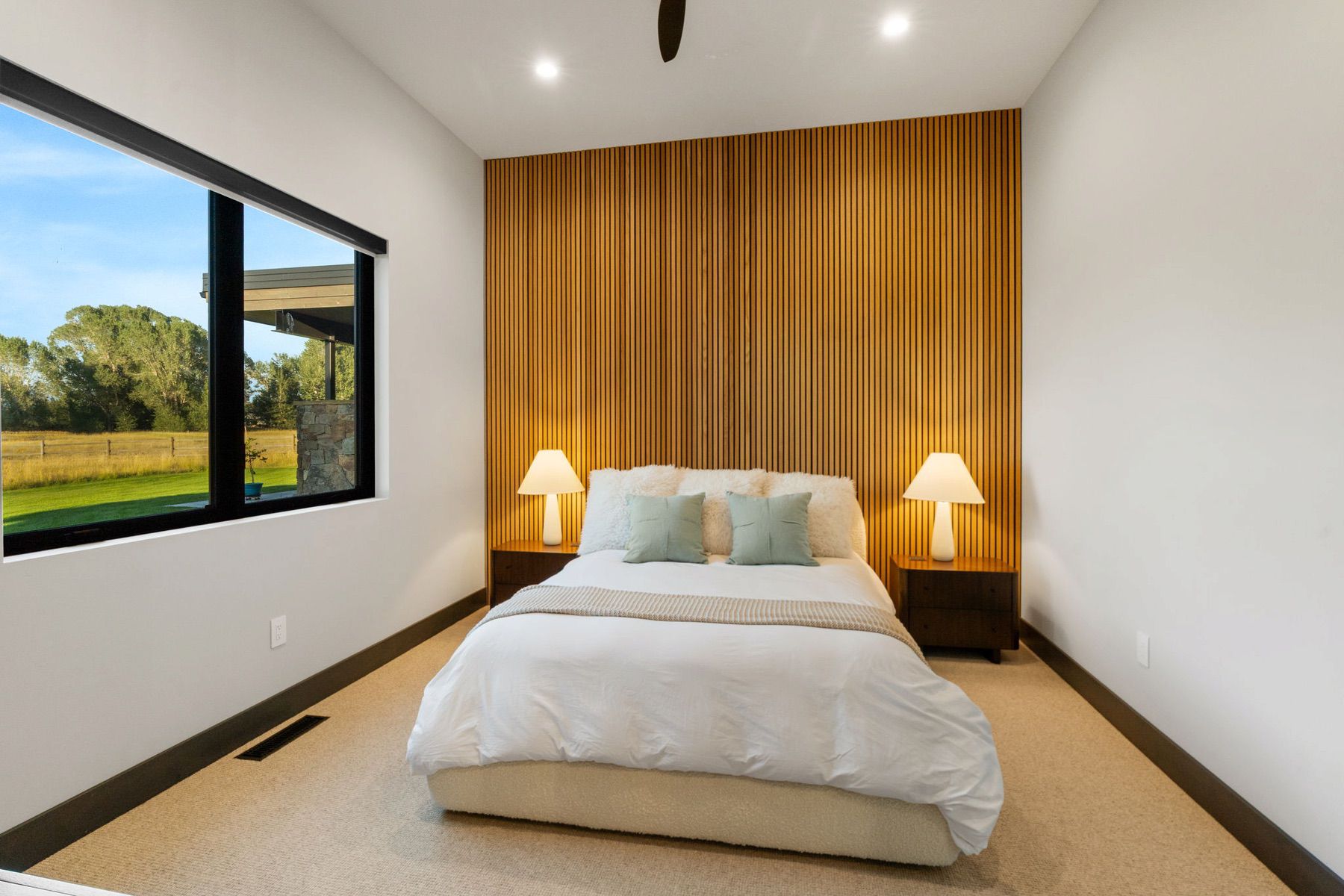  683 Cobb Hill Rd - 物件實景