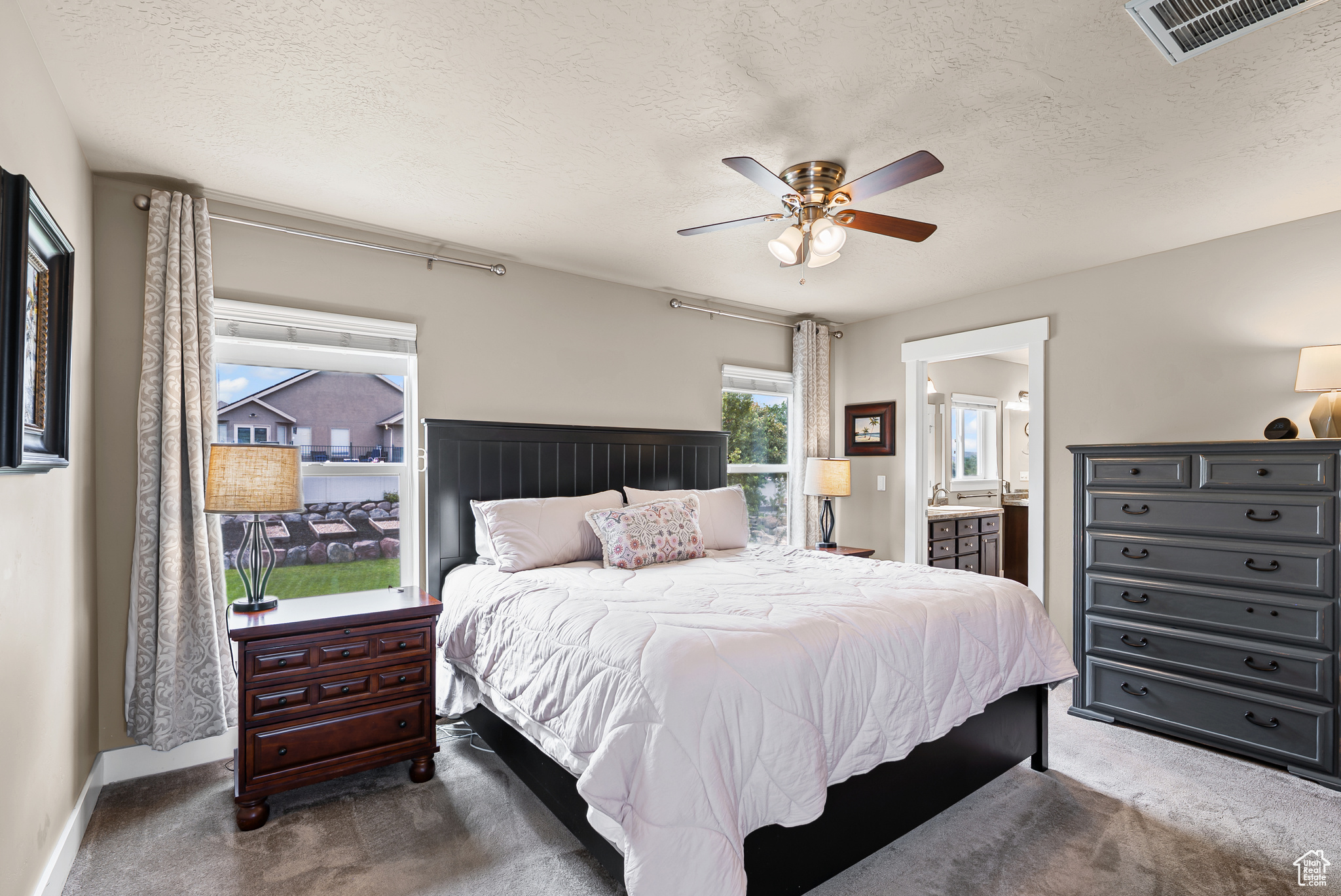 Herriman, Utah, 84096, United States, 4 Bedrooms Bedrooms, ,4 BathroomsBathrooms,Residential,For Sale,1949819