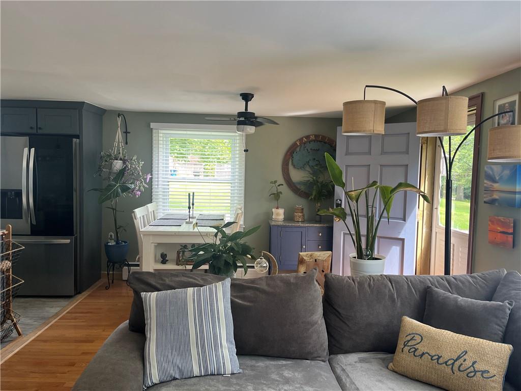 Bristol, Rhode Island, 02809, United States, 3 Bedrooms Bedrooms, ,1 BathroomBathrooms,Residential,For Sale,2002471