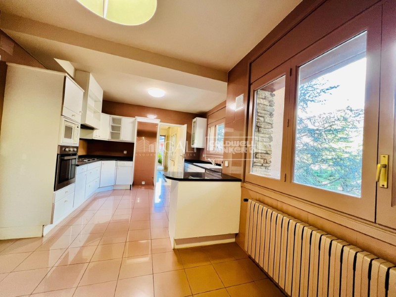 Escaldes-Engordany, Andorra, AD, 4 Bedrooms Bedrooms, ,3 BathroomsBathrooms,Residential,For Sale,1448844