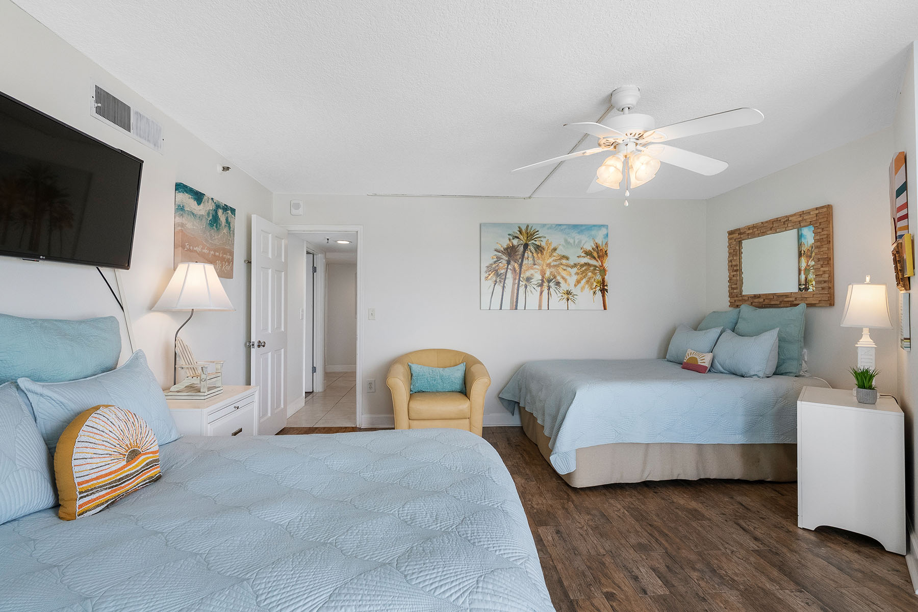  LIGHTHOUSE POINTE CONDO - 物件實景