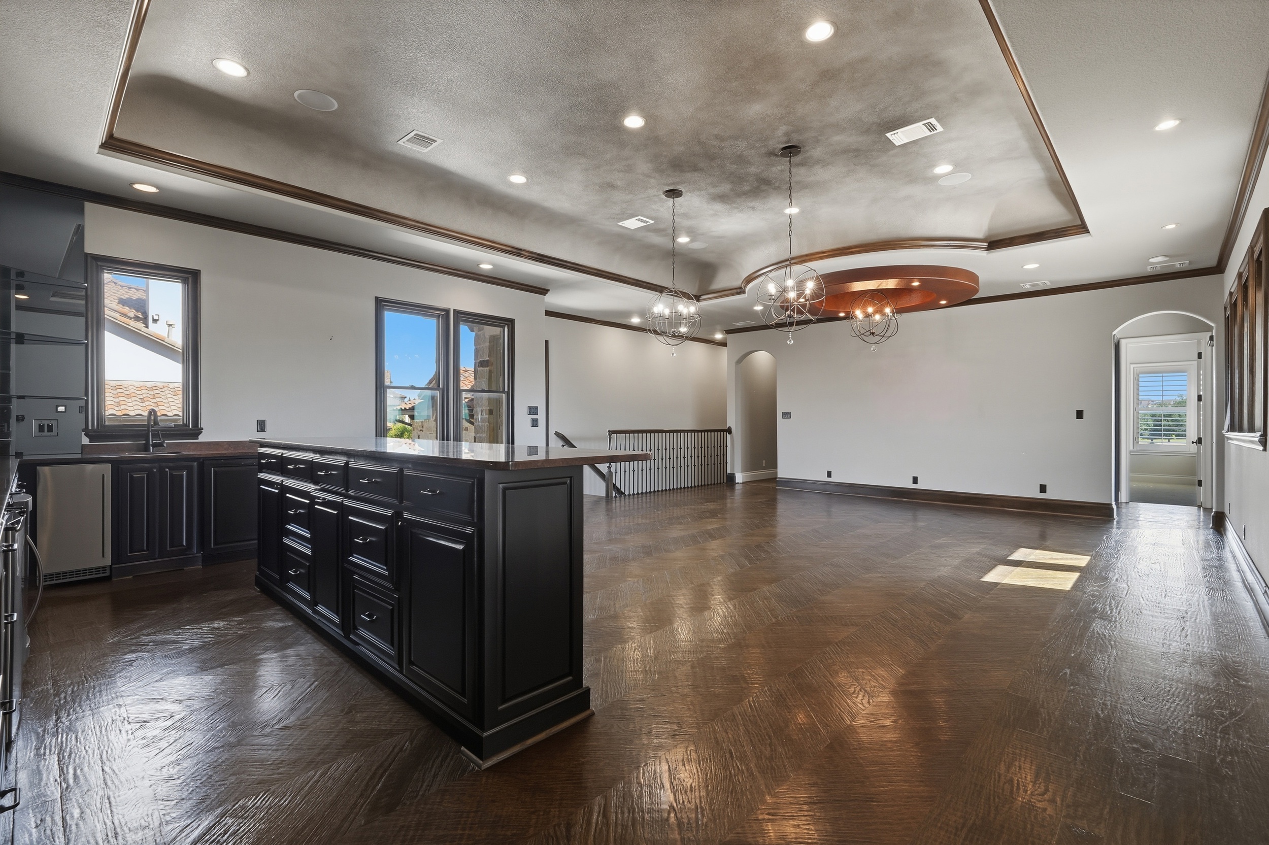  6/6.2/7 Car Garage in Guard-gated Gold Course Community - 物件實景
