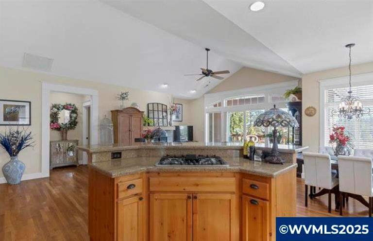 Salem, Oregon, 97306, United States, 4 Bedrooms Bedrooms, ,3 BathroomsBathrooms,Residential,For Sale,1989443