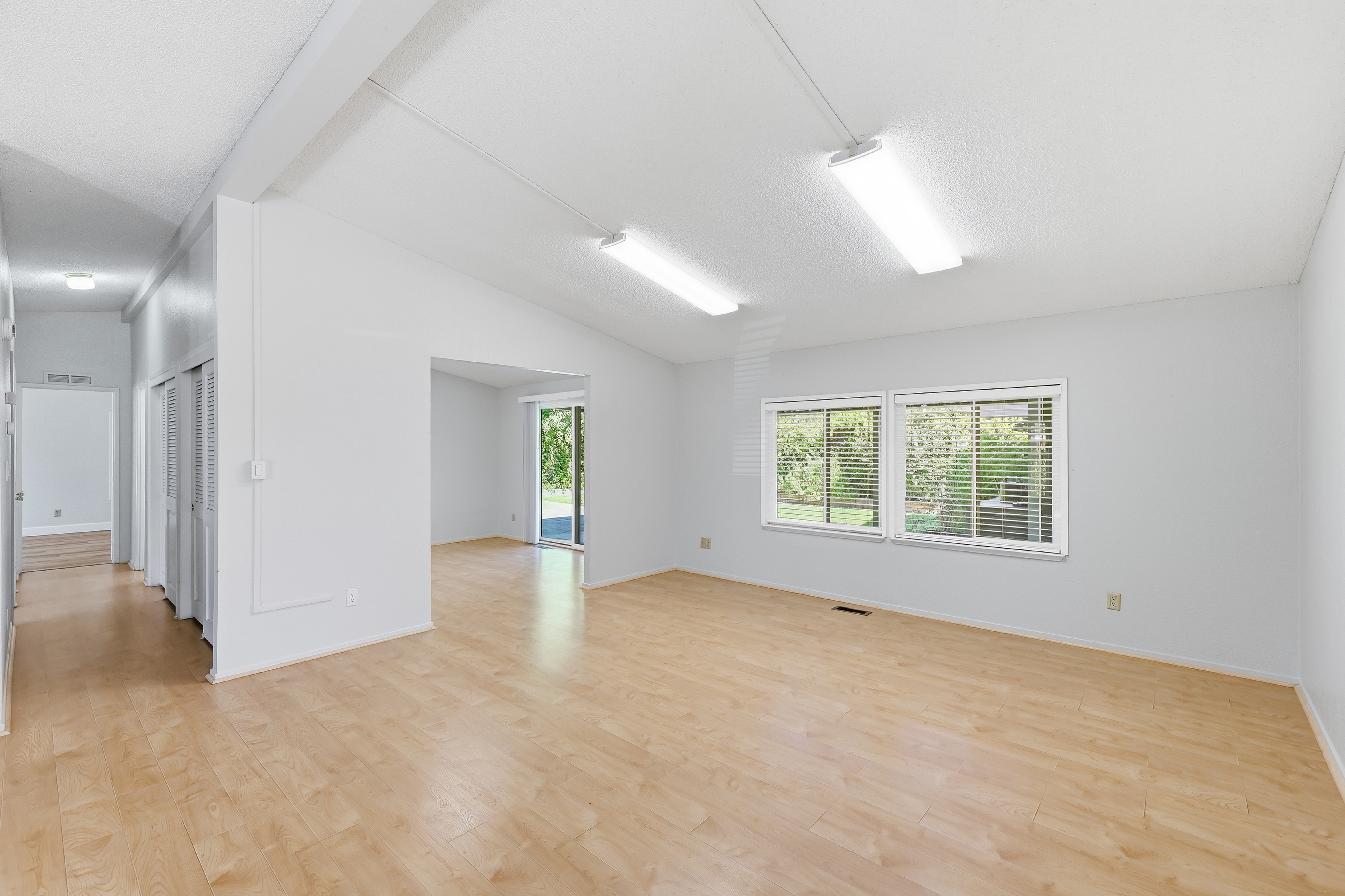  6909 Grand Tree Lane, Citrus Heights, CA 95621 - 物件實景