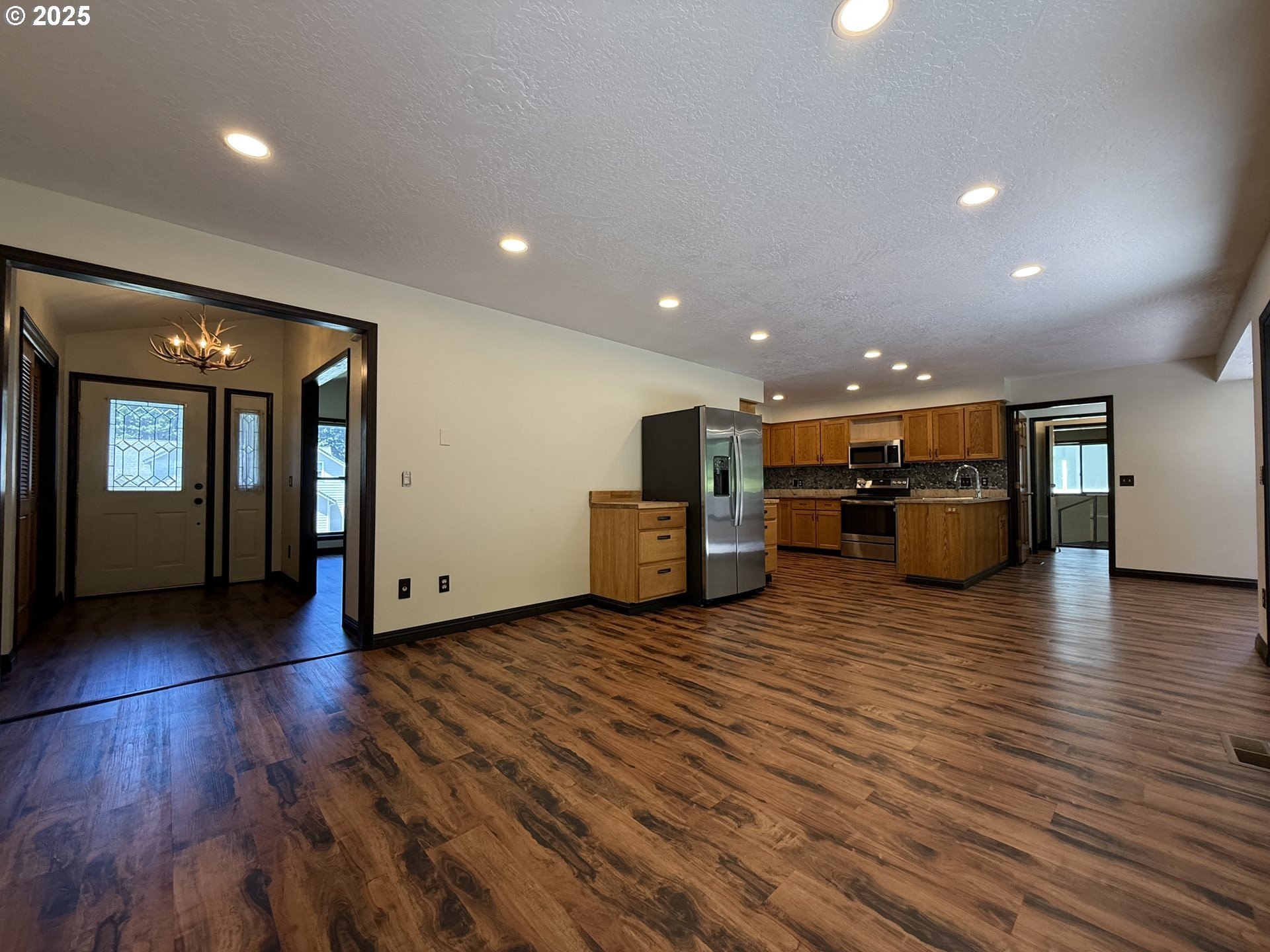 Brookings, Oregon, 97415, United States, 3 Bedrooms Bedrooms, ,2 BathroomsBathrooms,Residential,For Sale,1981548