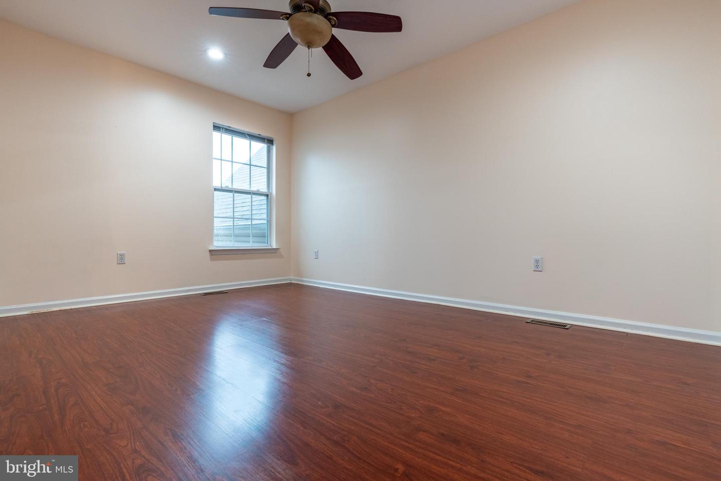 Pennington, New Jersey, 08534, United States, 3 Bedrooms Bedrooms, ,3 BathroomsBathrooms,Residential,For Sale,1939731