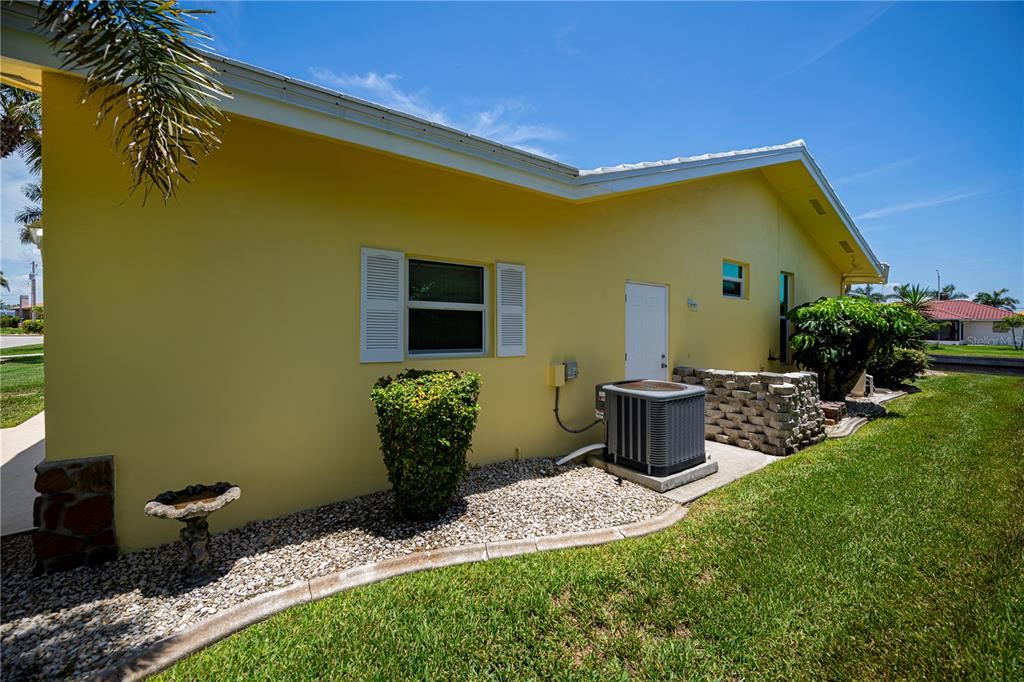 Punta Gorda, Florida, 33950, United States, 2 Bedrooms Bedrooms, ,2 BathroomsBathrooms,Residential,For Sale,1903720