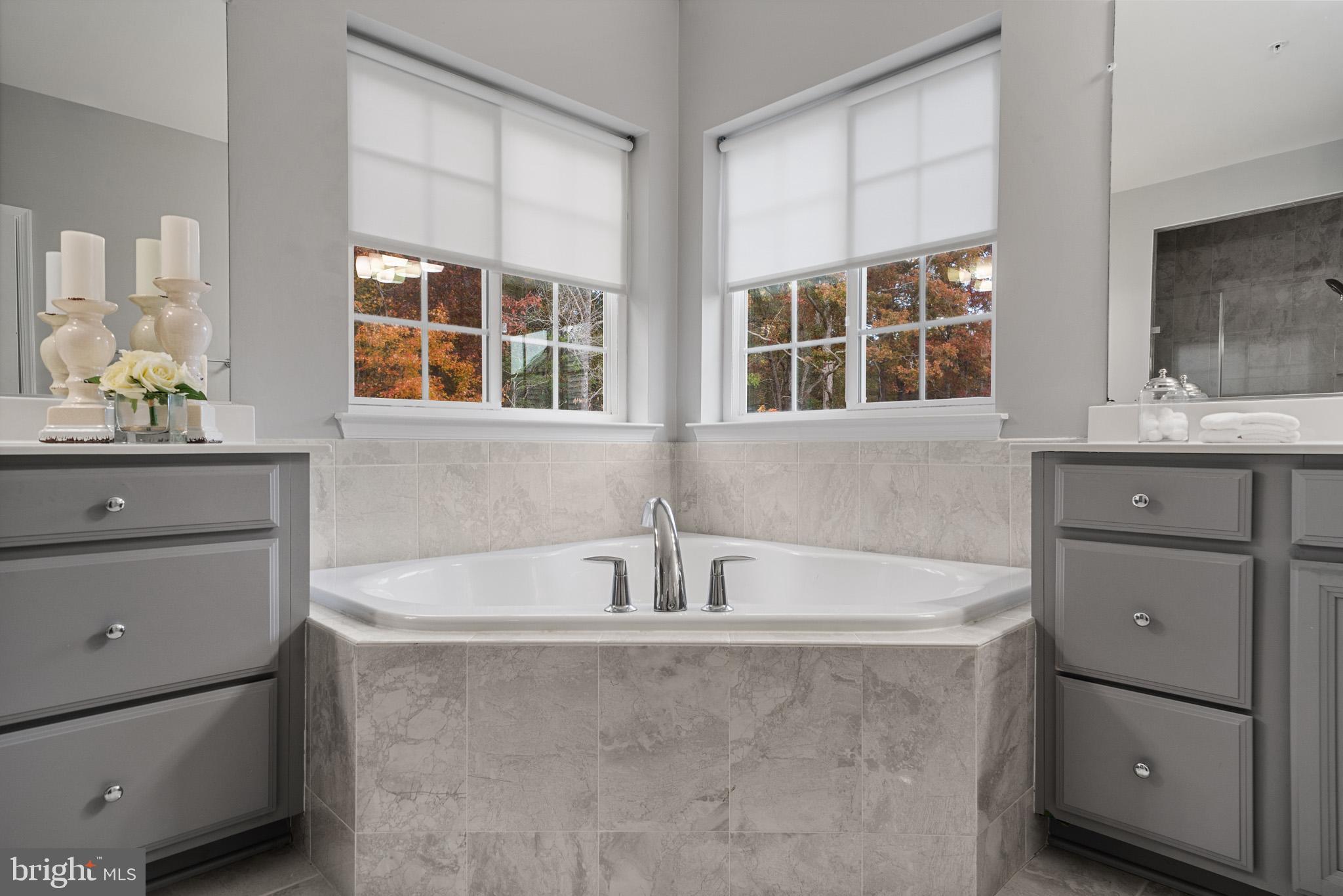 California, Maryland, 20619, United States, 5 Bedrooms Bedrooms, ,4 BathroomsBathrooms,Residential,For Sale,1987113