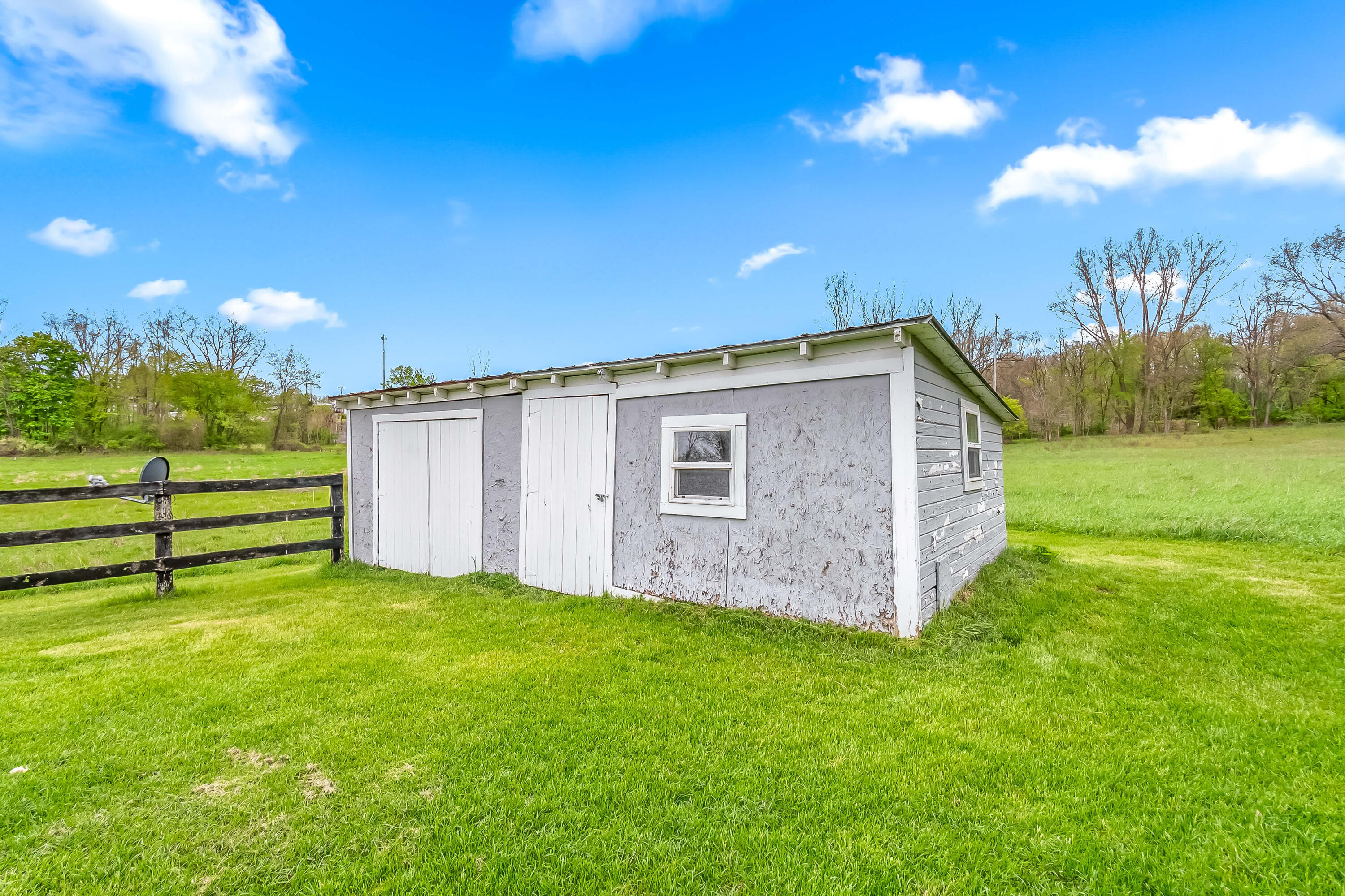 Hillsdale, Michigan, 49242, United States, 3 Bedrooms Bedrooms, ,2 BathroomsBathrooms,Residential,For Sale,2030822