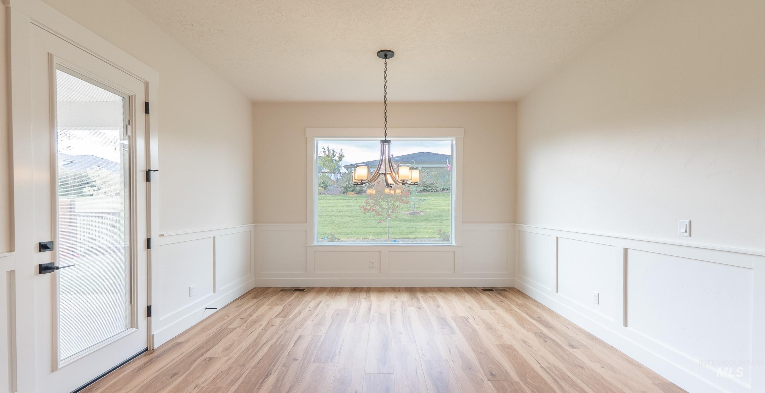 Nampa, Idaho, 83686, United States, 3 Bedrooms Bedrooms, ,Residential,For Sale,1932360