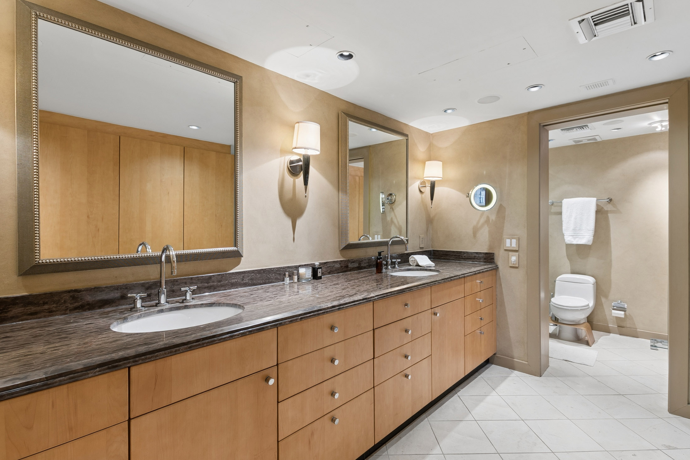  Embrace Midtown Living at Colony House - 物件實景