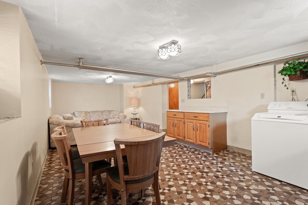 Medford, Massachusetts, 02155, United States, 4 Bedrooms Bedrooms, ,2 BathroomsBathrooms,Residential,For Sale,1935806