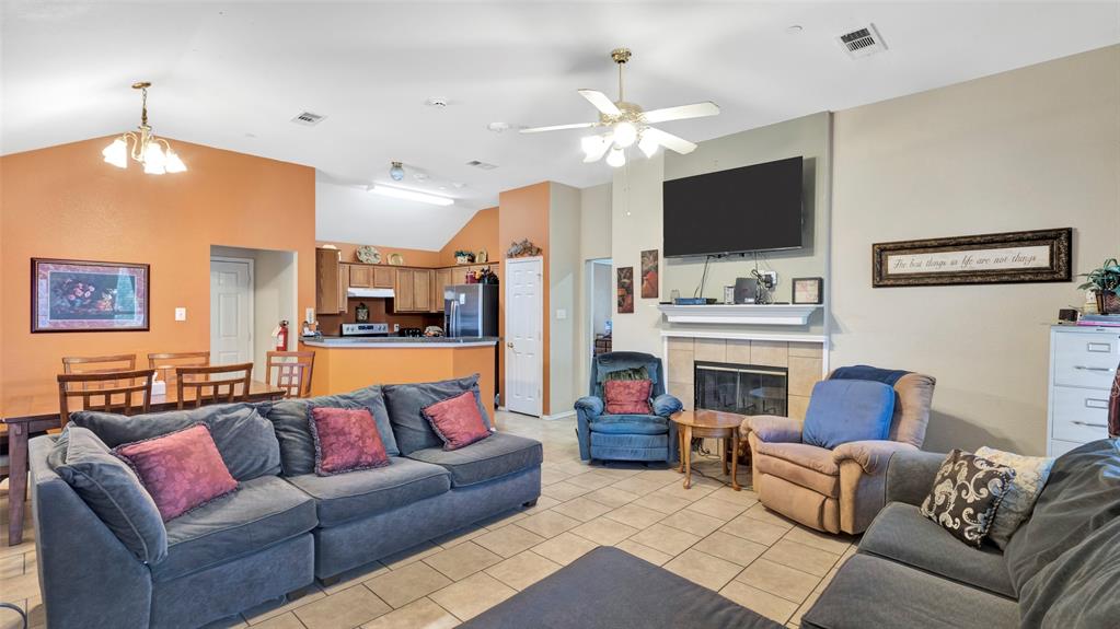 Sachse, Texas, 75048, United States, 5 Bedrooms Bedrooms, ,2 BathroomsBathrooms,Residential,For Sale,1912728