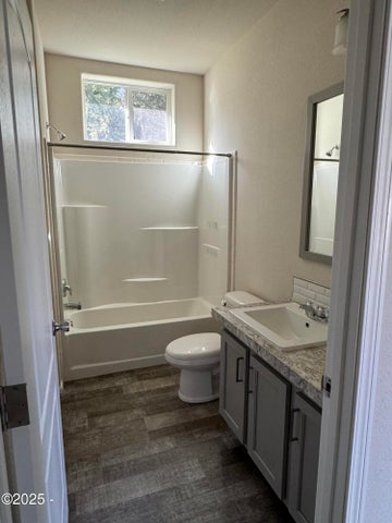 Cloverdale, Oregon, 97112, United States, 3 Bedrooms Bedrooms, ,2 BathroomsBathrooms,Residential,For Sale,1927834