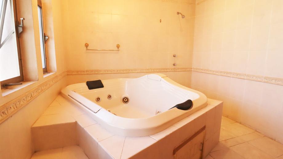 Guadalajara, Jalisco, 44520, Mexico, 4 Bedrooms Bedrooms, ,3 BathroomsBathrooms,Residential,For Sale,1916689