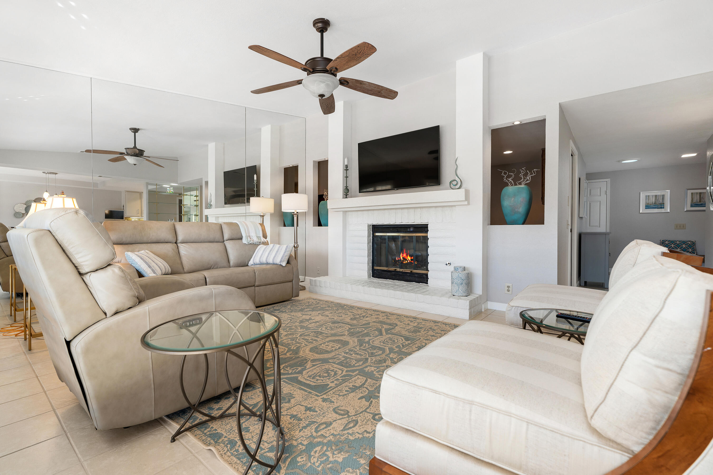 Palm Desert, California, 92260, United States, 3 Bedrooms Bedrooms, ,2 BathroomsBathrooms,Residential,For Sale,1991585