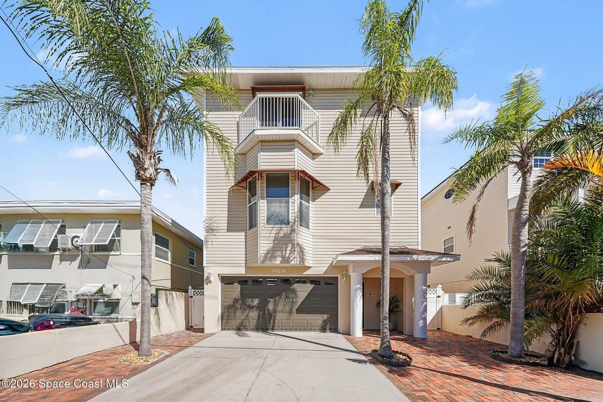 Madeira Beach, Florida, 33708, United States, 3 Bedrooms Bedrooms, ,4 BathroomsBathrooms,Residential,For Sale,2012530