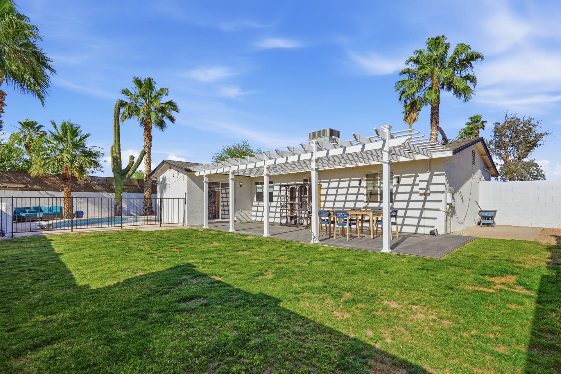  11608 N 32nd Place  Phoenix, AZ - 物件實景