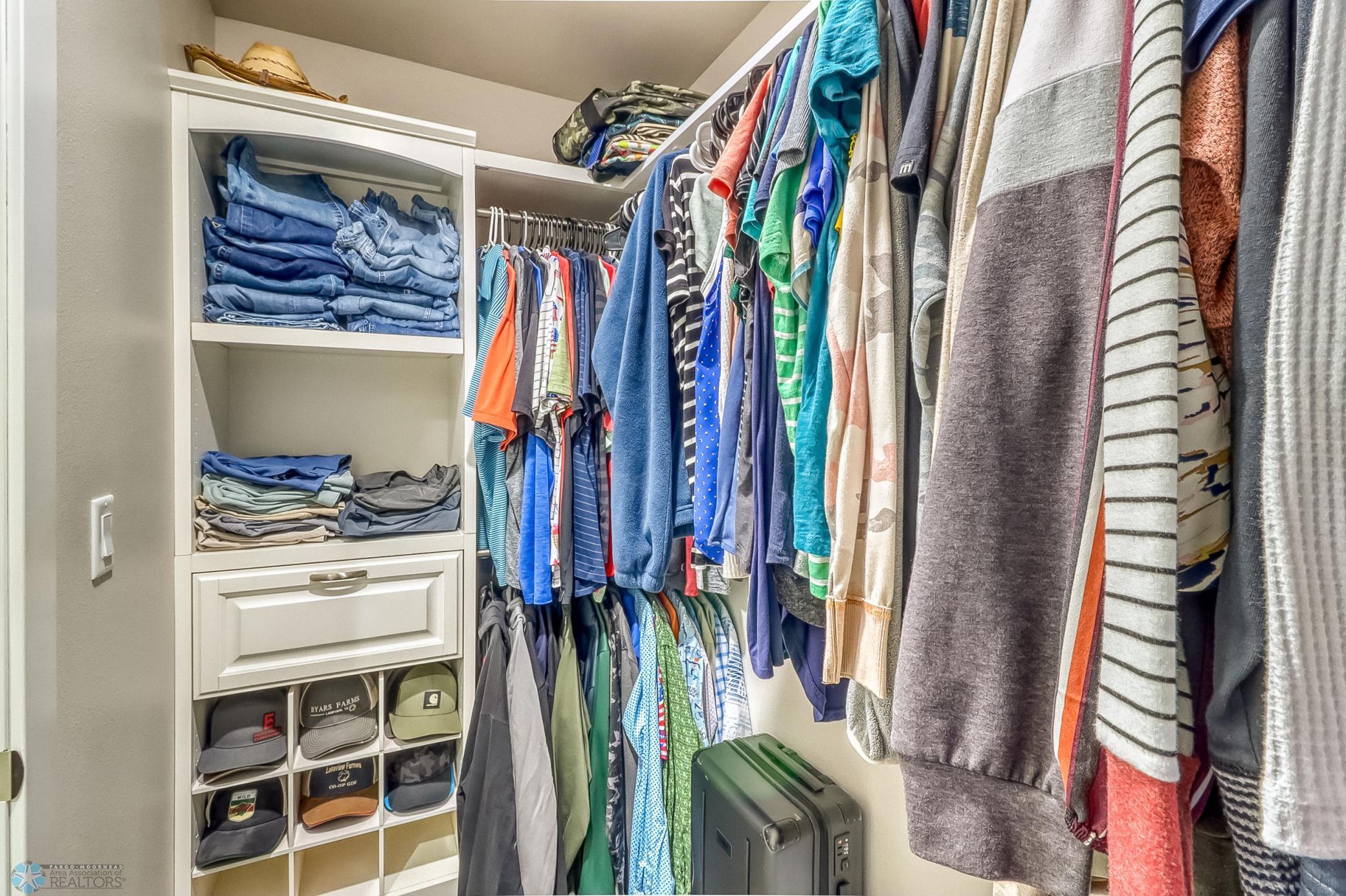 Hawley, Minnesota, 56549, United States, 5 Bedrooms Bedrooms, ,3 BathroomsBathrooms,Residential,For Sale,1984462