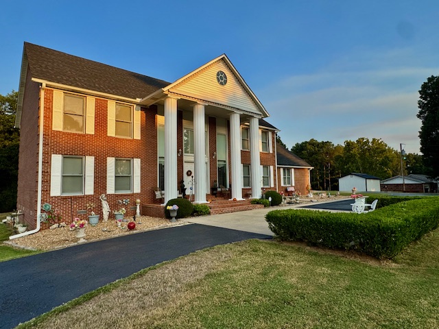 Paragould, Arkansas, 72450, United States, 5 Bedrooms Bedrooms, ,3 BathroomsBathrooms,Residential,For Sale,1955284