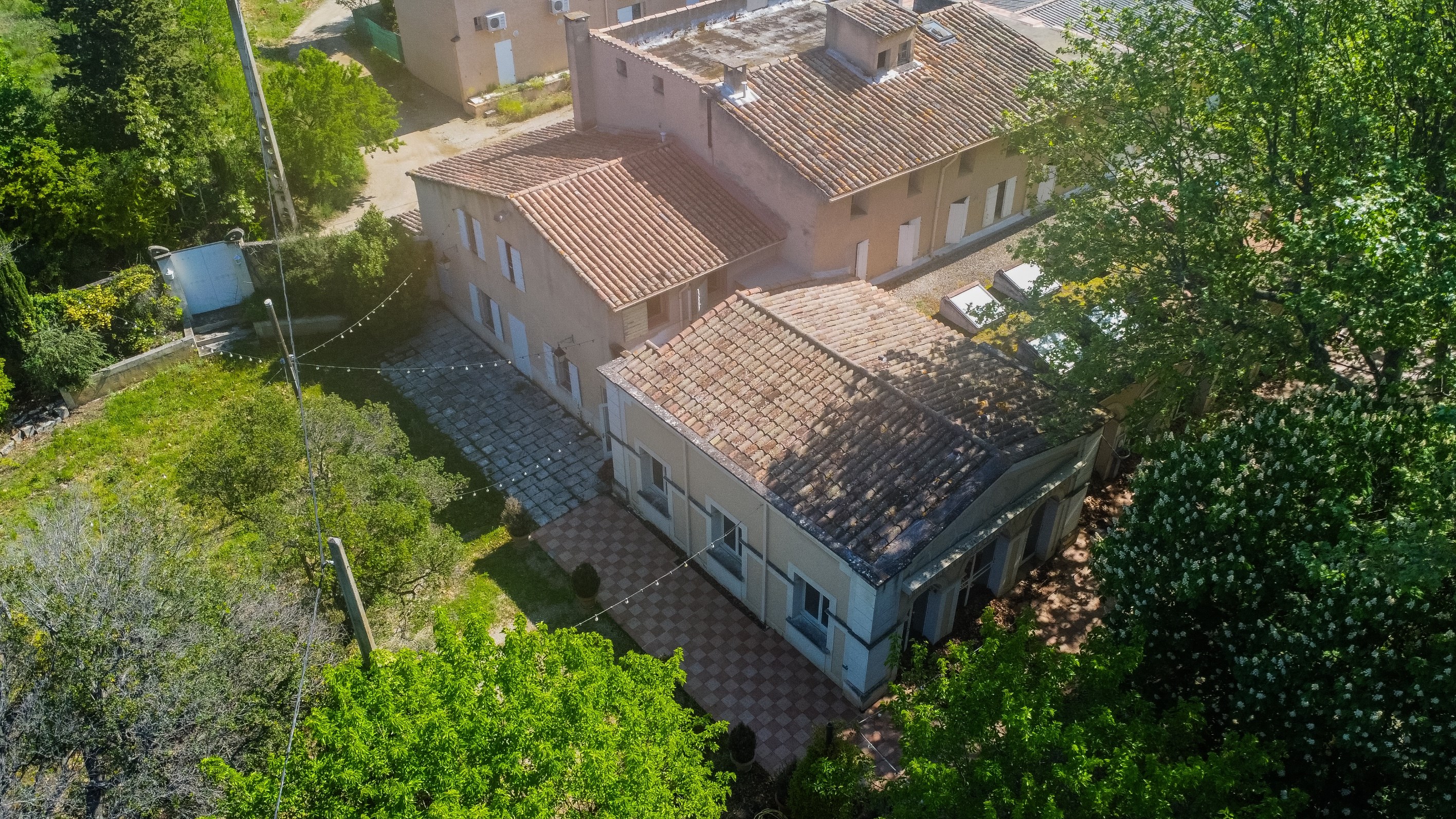  Multifunctional Property in the Heart of the Aix Countryside – Puyricard Area J… - 物件實景