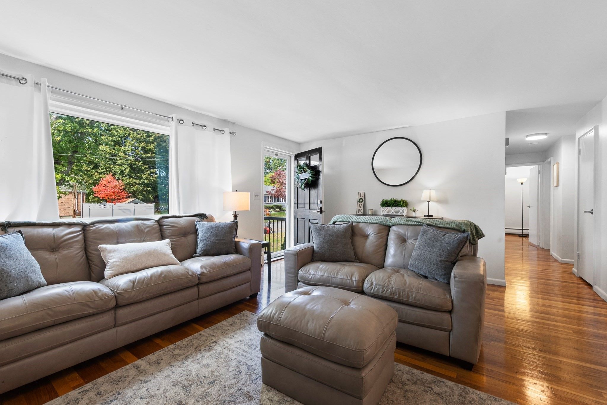  15 Carson, Woburn, MA, 01801 - 物件實景