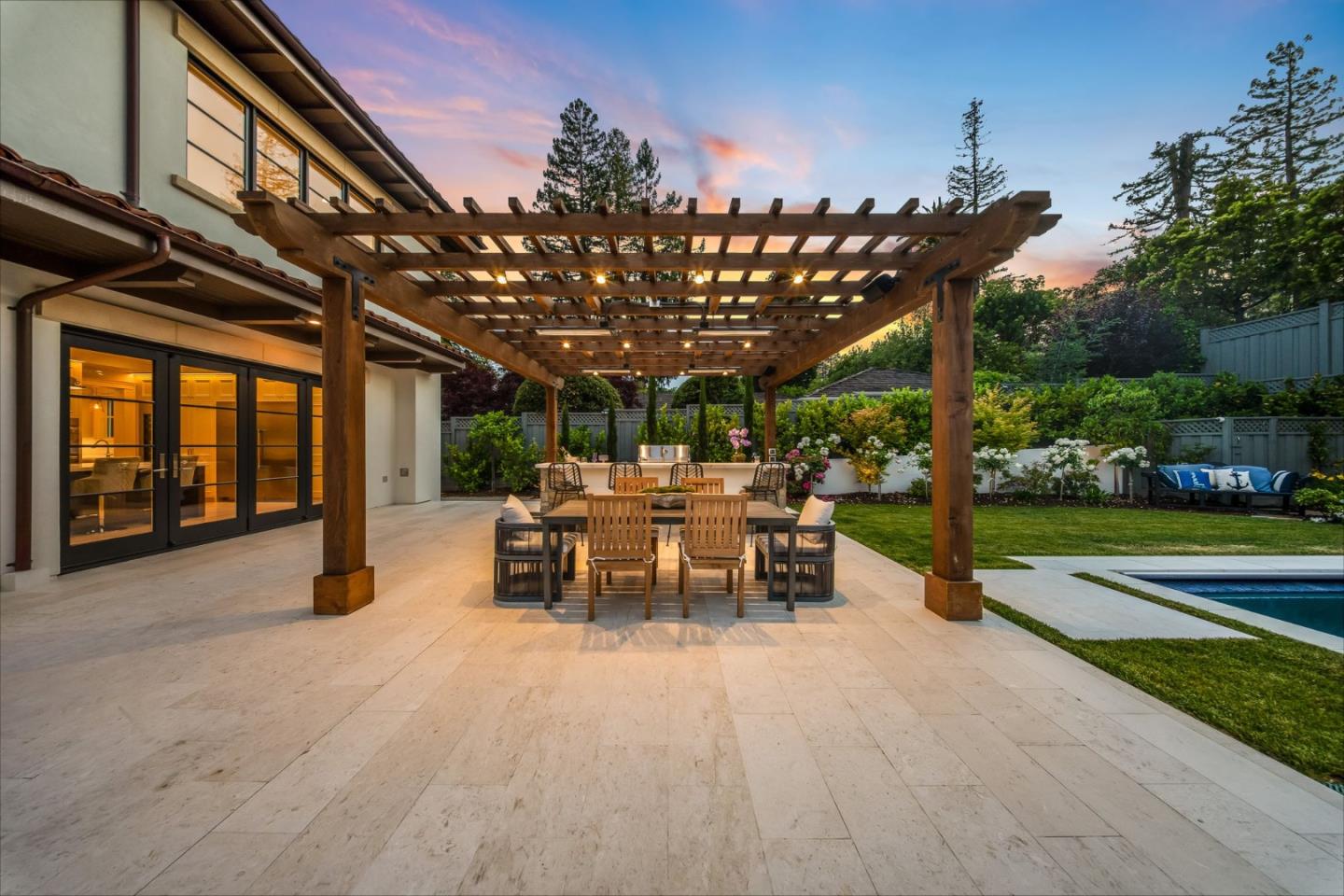 San Mateo, California, 94402, United States, 4 Bedrooms Bedrooms, ,6 BathroomsBathrooms,Residential,For Sale,1836989