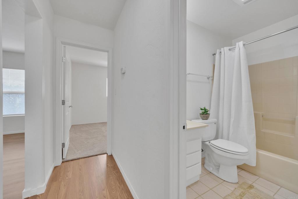 Spring Valley, California, 91977, United States, 6 Bedrooms Bedrooms, ,4 BathroomsBathrooms,Residential,For Sale,1996017