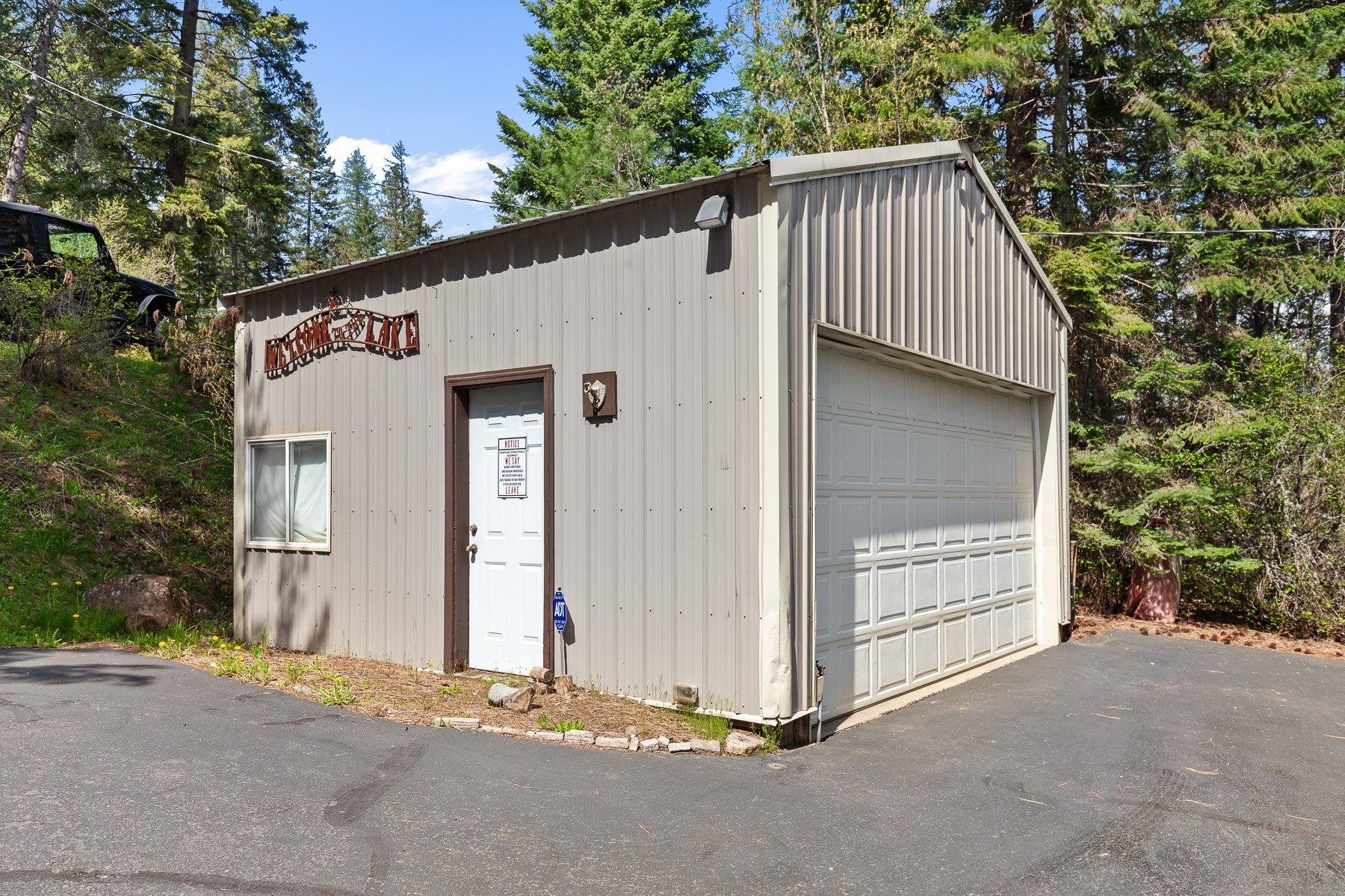  Hayden Lake Year Round Waterfront Living - 物件實景