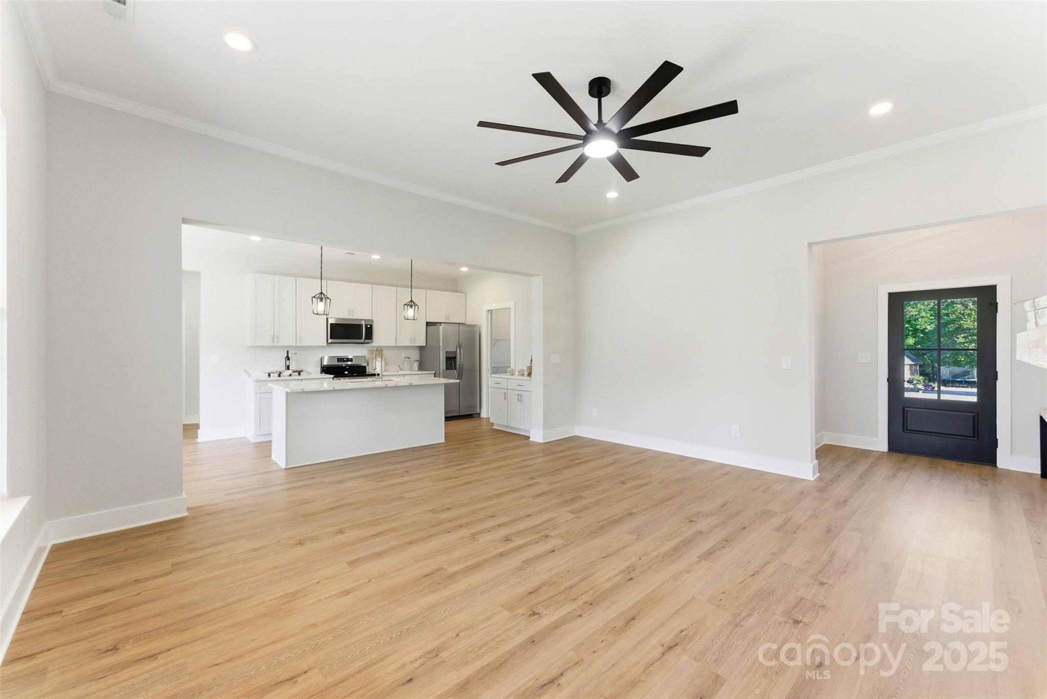 Conover, North Carolina, 28613, United States, 3 Bedrooms Bedrooms, ,2 BathroomsBathrooms,Residential,For Sale,1969077