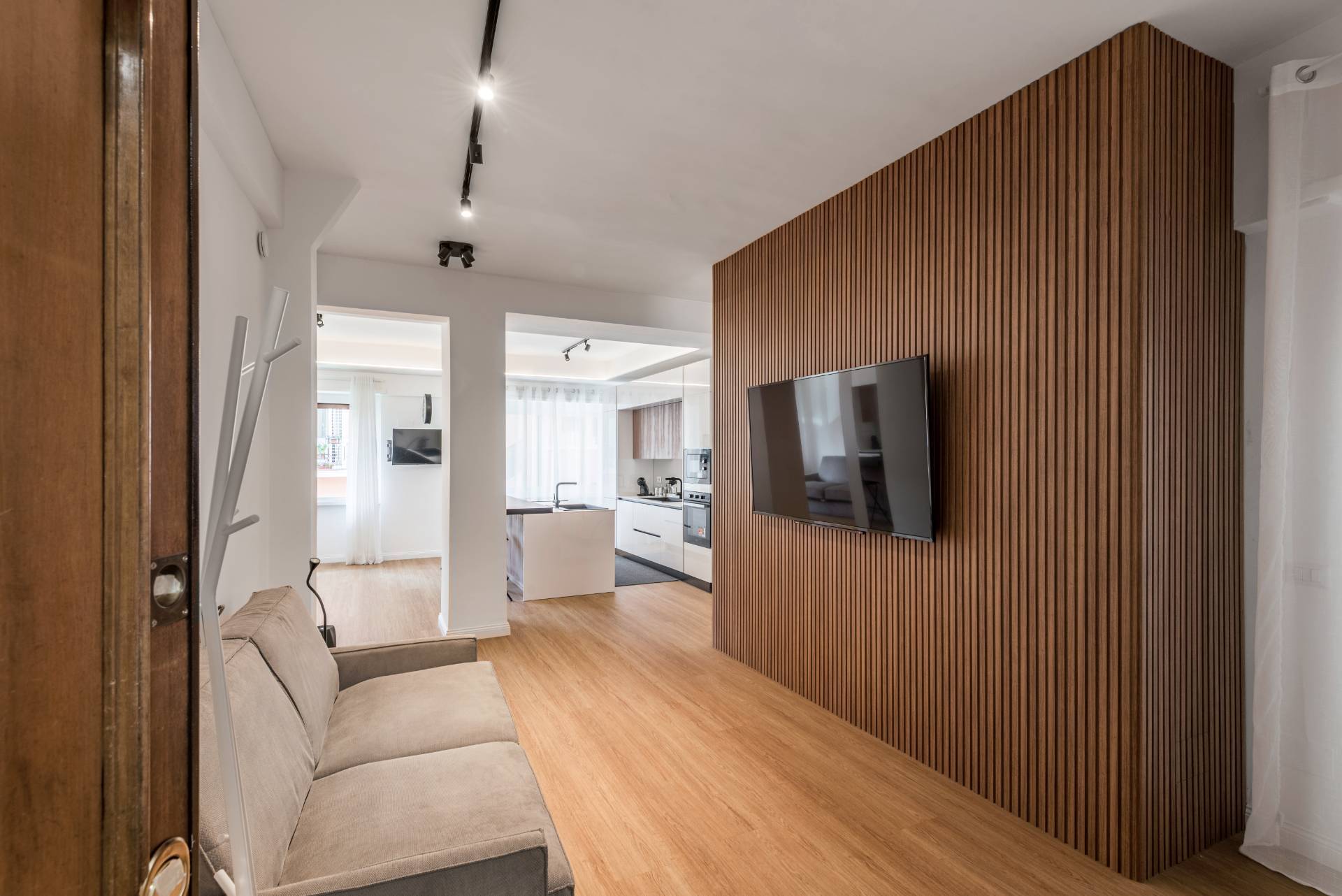 Roma, Roma, 00100, IT, 1 Bedroom Bedrooms, ,1 BathroomBathrooms,Residential,For Sale,1927247