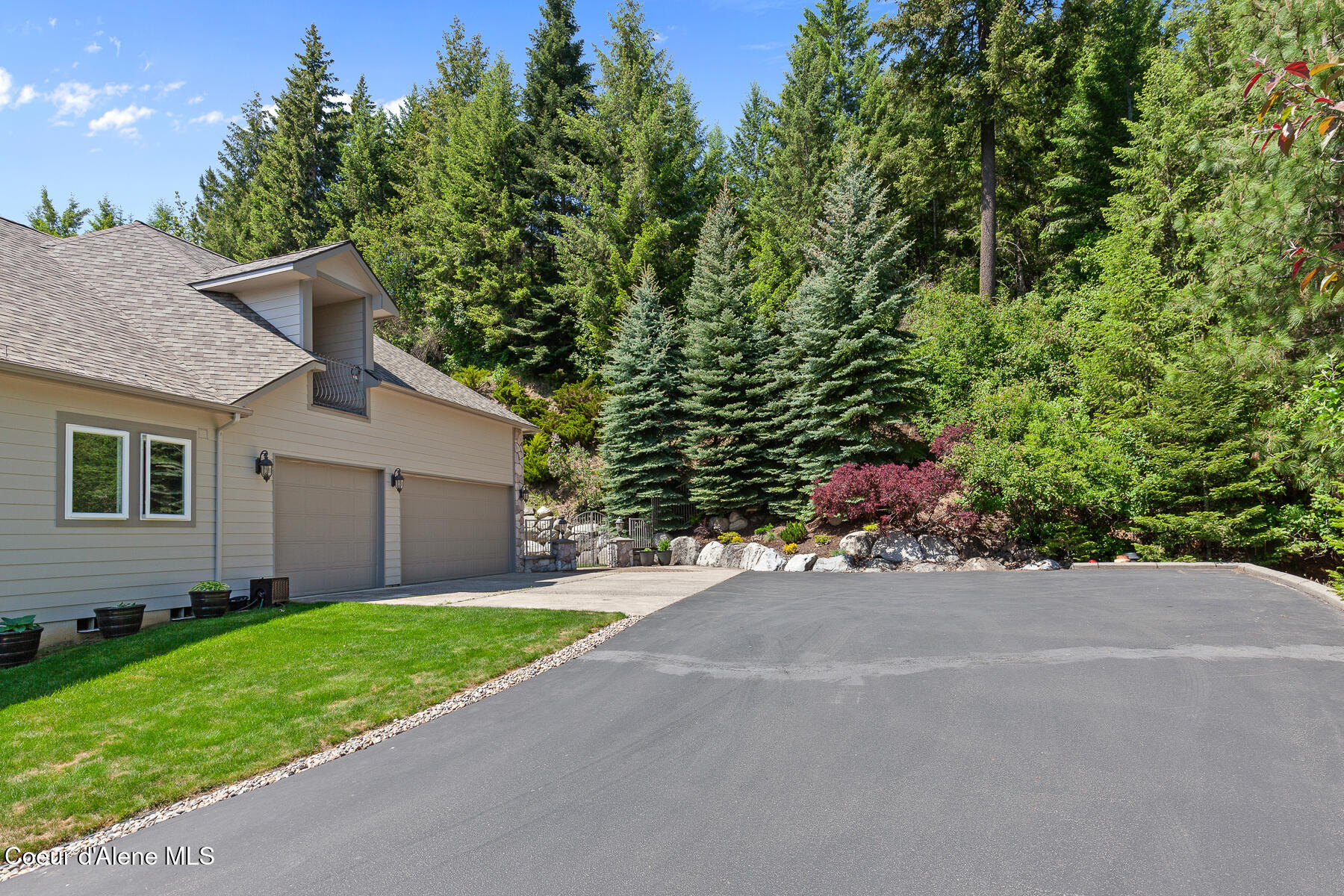Coeur d'Alene, Idaho, 83814, United States, 4 Bedrooms Bedrooms, ,Residential,For Sale,2048588
