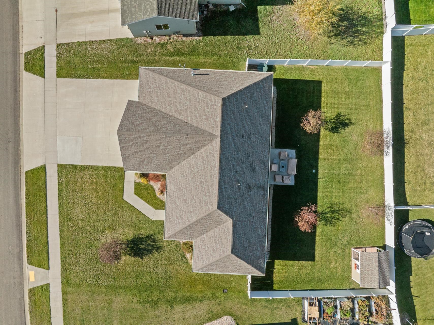 Minot, North Dakota, 58701, United States, 4 Bedrooms Bedrooms, ,3 BathroomsBathrooms,Residential,For Sale,1980886