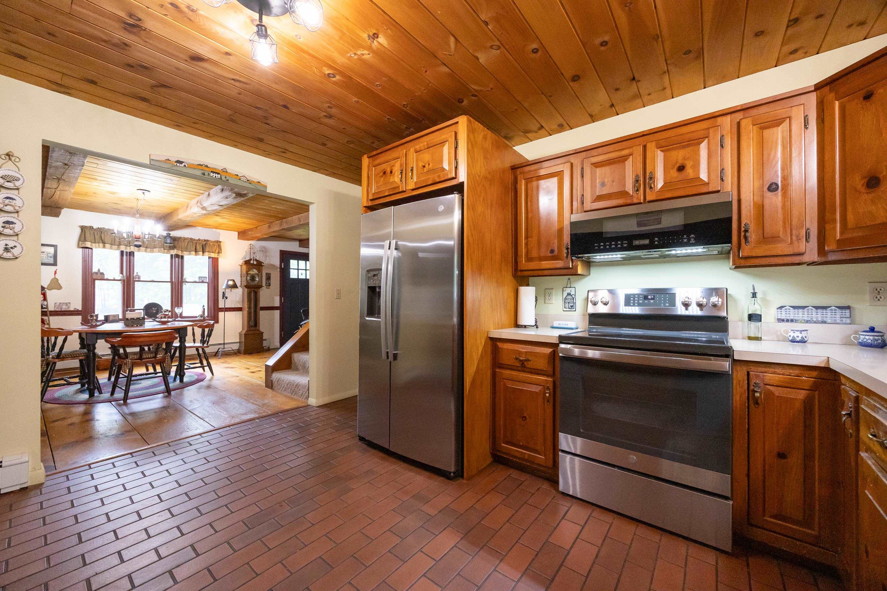 Hampstead, New Hampshire, 03826, United States, 4 Bedrooms Bedrooms, ,2 BathroomsBathrooms,Residential,For Sale,1890507