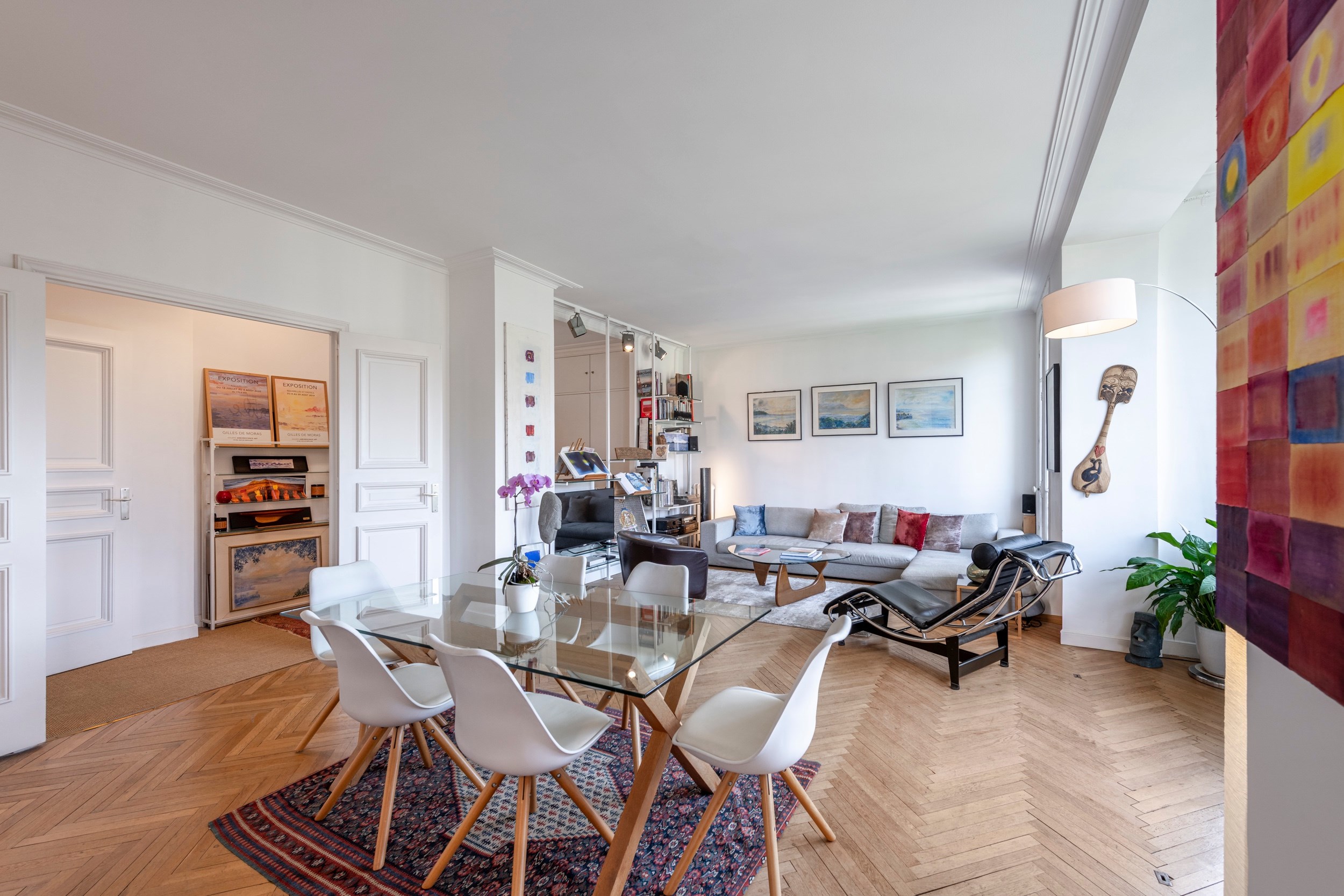  Nice Victor Hugo renovated 2 bedroom apartment 112 sqm with bow windows and par… - 物件實景