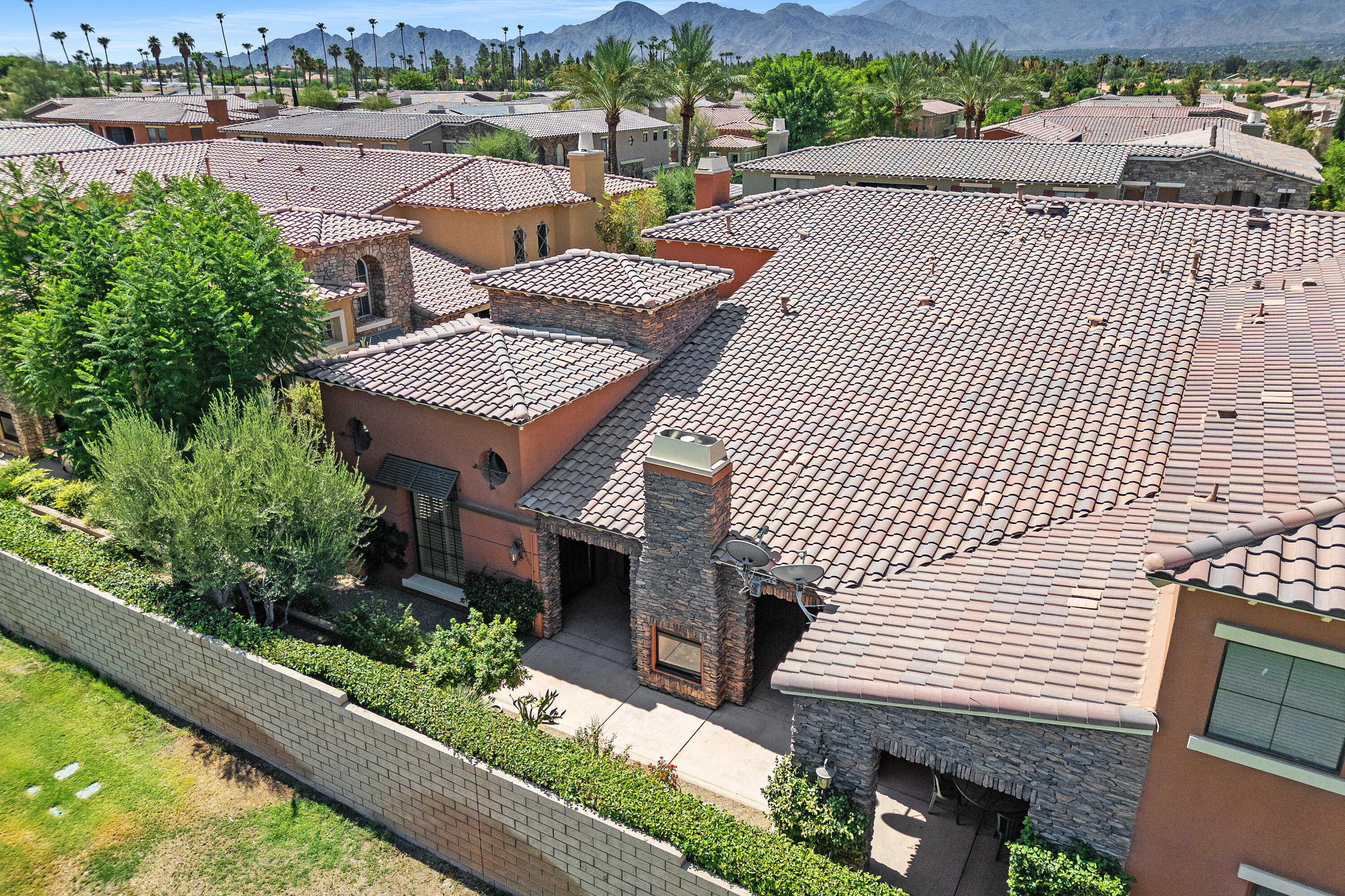 Palm Desert, California, 92260, United States, 2 Bedrooms Bedrooms, ,2 BathroomsBathrooms,Residential,For Sale,1891148