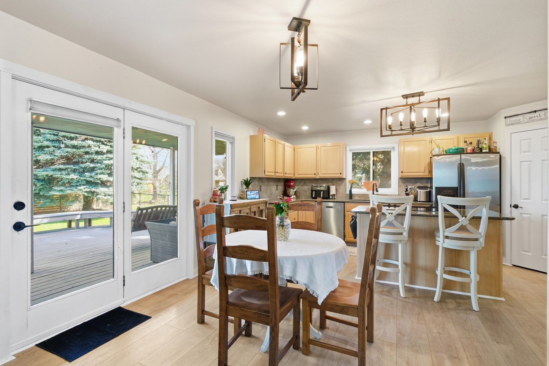  611 Ponder Point Dr - 物件實景