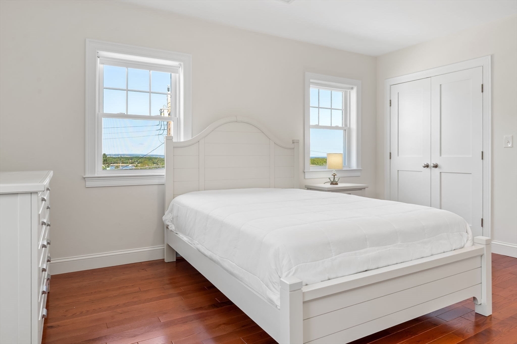 Sandwich, Massachusetts, 02563, United States, 4 Bedrooms Bedrooms, ,4 BathroomsBathrooms,Residential,For Sale,1989929