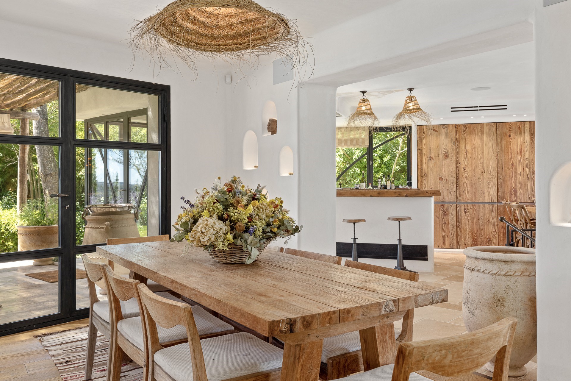  Renovated villa for sale in Mougins, 400 sqm, 5 bedrooms, Spa, pool, hillside v… - 物件實景