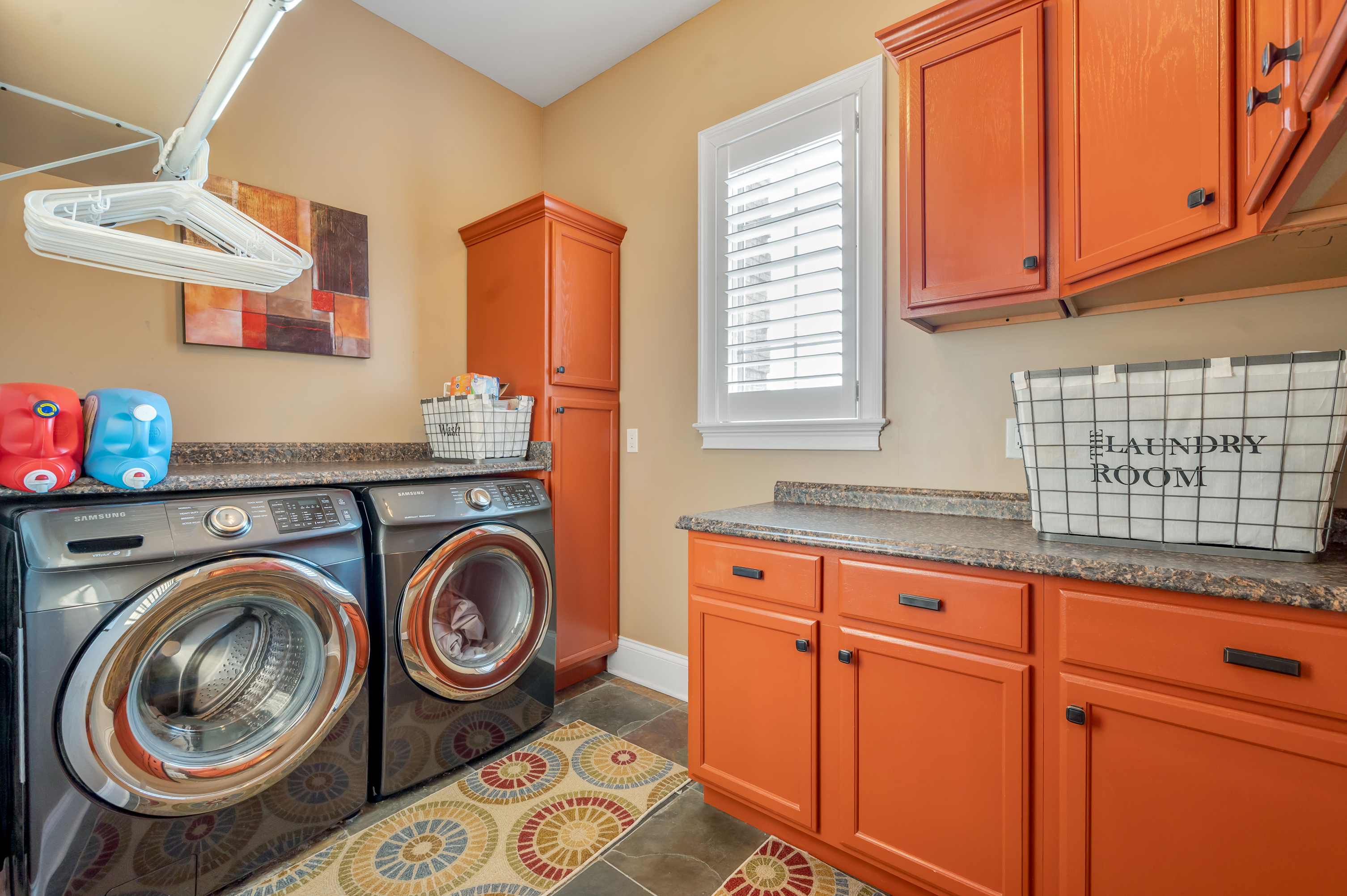  315 Whispering Brook Drive - 物件實景