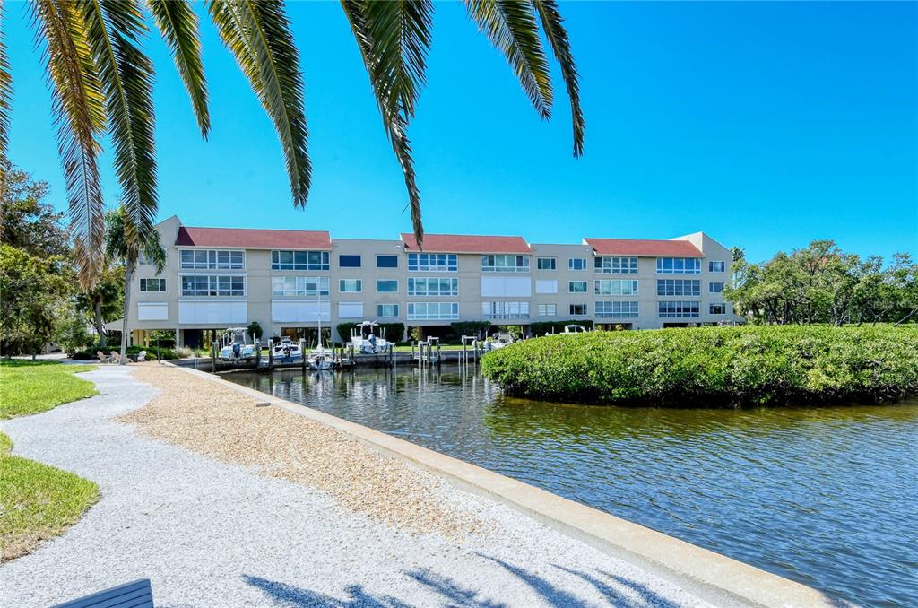 Longboat Key, Florida, 34228, United States, 2 Bedrooms Bedrooms, ,2 BathroomsBathrooms,Residential,For Sale,1837810