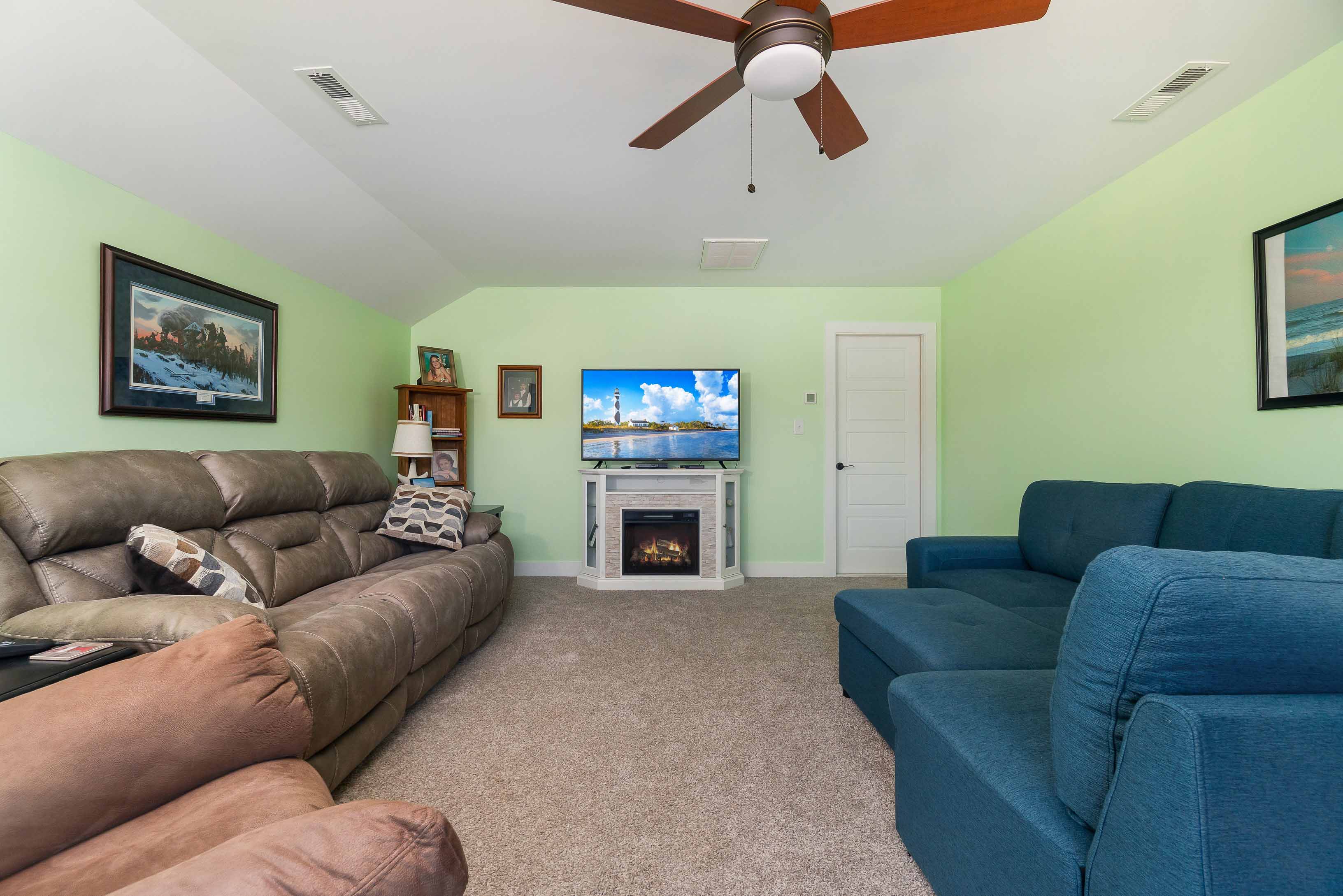 Minnesott Beach, North Carolina, 28510, United States, 3 Bedrooms Bedrooms, ,2 BathroomsBathrooms,Residential,For Sale,1977322