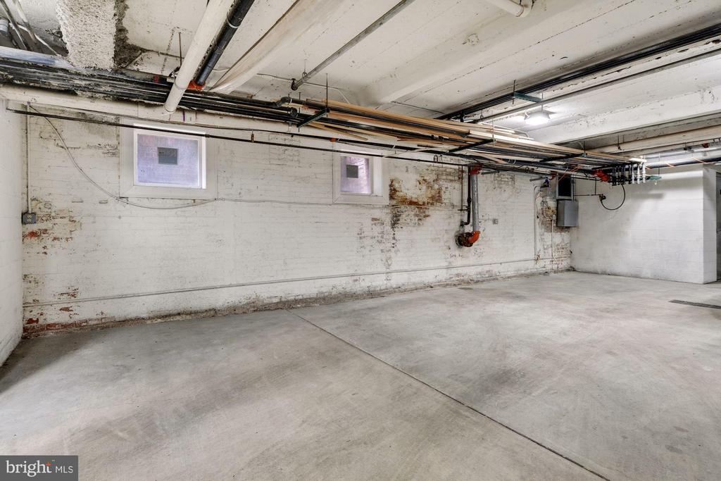 Washington, District of Columbia, 20009, United States, 3 Bedrooms Bedrooms, ,3 BathroomsBathrooms,Residential,For Sale,1987396