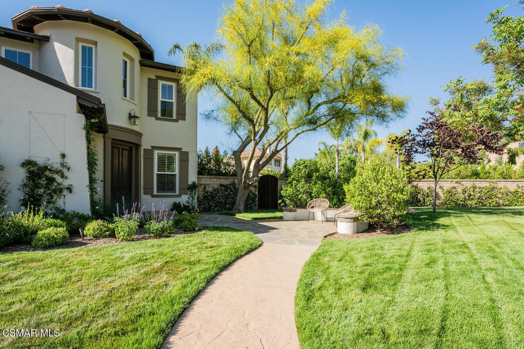 Simi Valley, California, 93065, United States, 4 Bedrooms Bedrooms, ,4 BathroomsBathrooms,Residential,For Sale,1978928