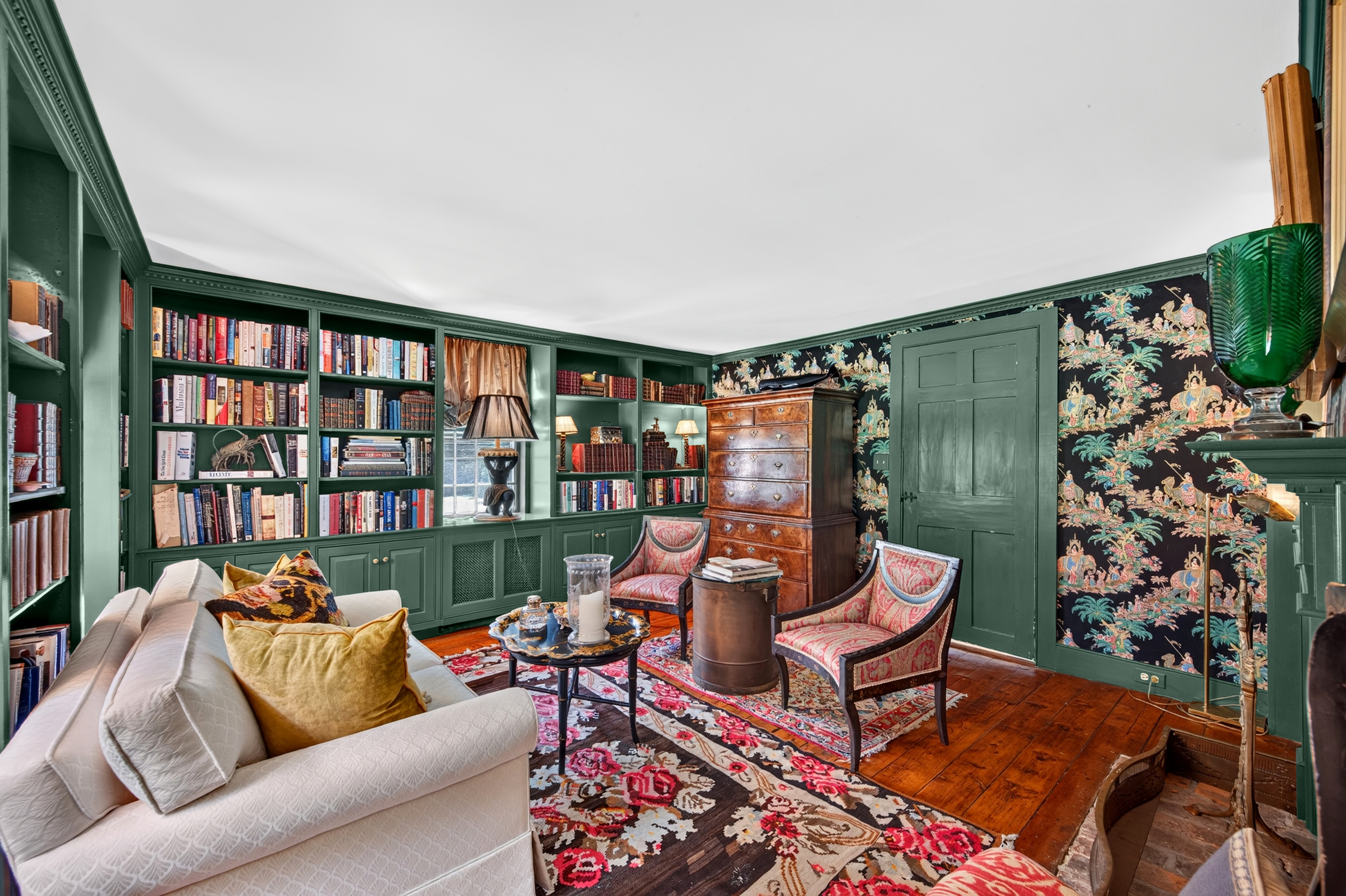  Elegant and Lovingly Maintained Antique Colonial - 物件實景