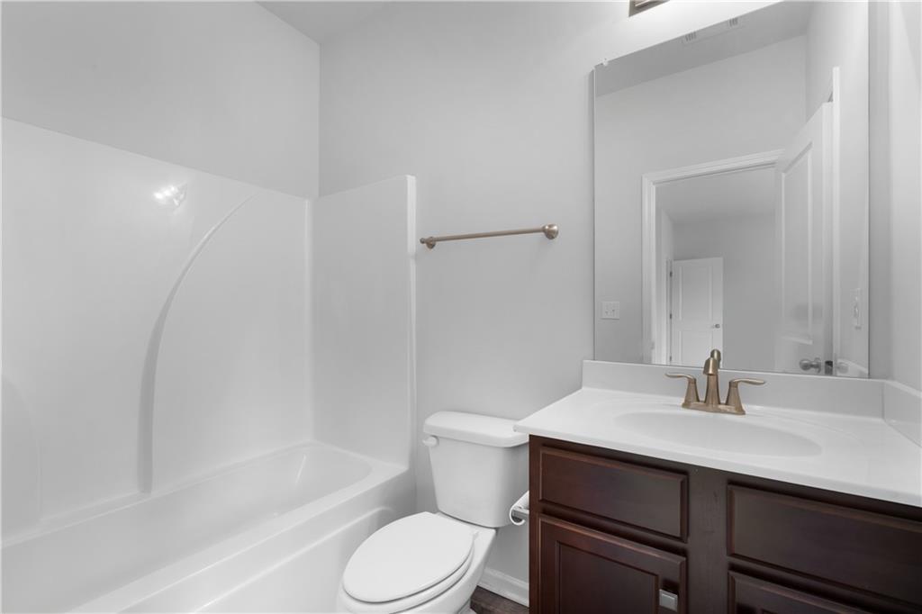 Buford, Georgia, 30519, United States, 5 Bedrooms Bedrooms, ,4 BathroomsBathrooms,Residential,For Sale,1933645