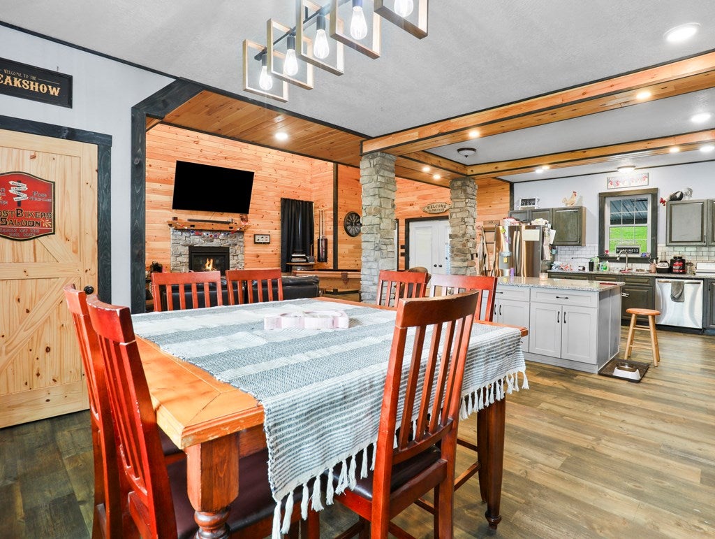 Towanda, Pennsylvania, 18848, United States, 4 Bedrooms Bedrooms, ,4 BathroomsBathrooms,Residential,For Sale,1928984